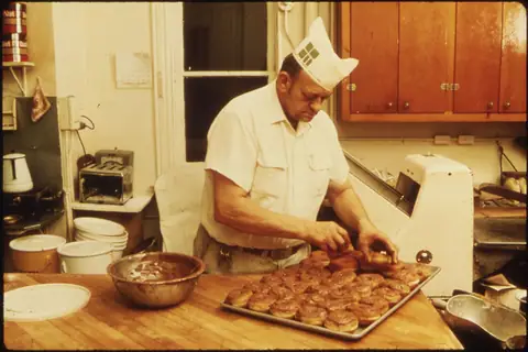 Jg Ross (Bakers) photo 2