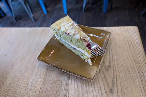 Jg Ross (Bakers) photo 4